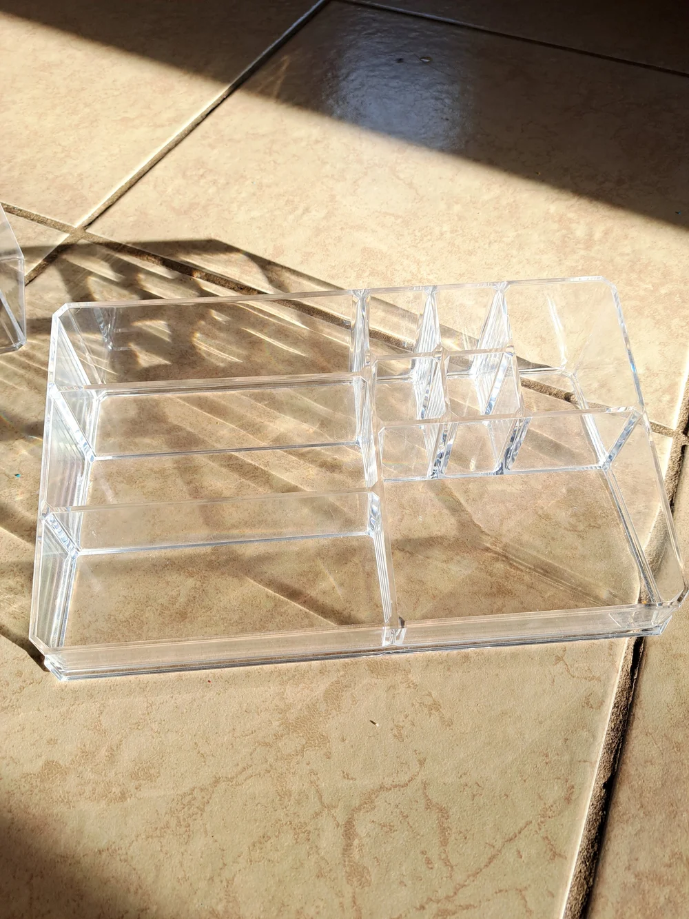 Clear Acrylic Makeup & Desk Organizer Tray - Transparent Storage for Cosmetics